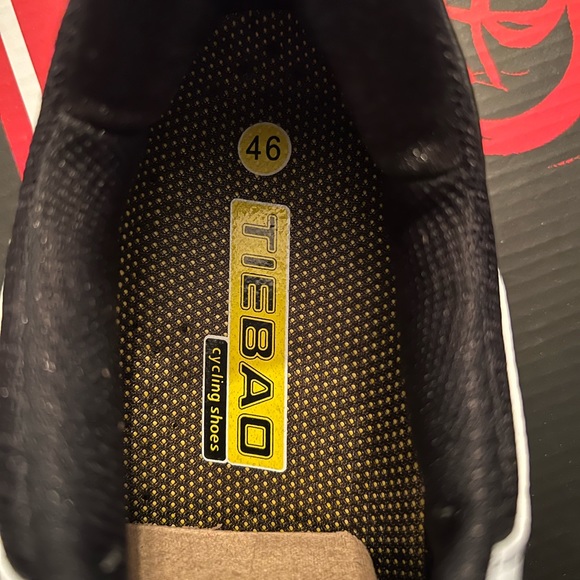 Men’s Cycling Shoes - Picture 4 of 7